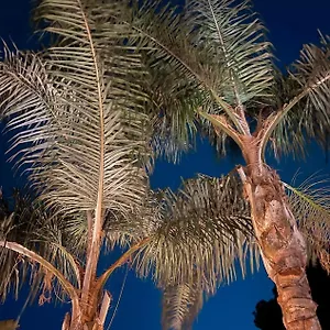 Luxury Tauro Bed & Breakfast